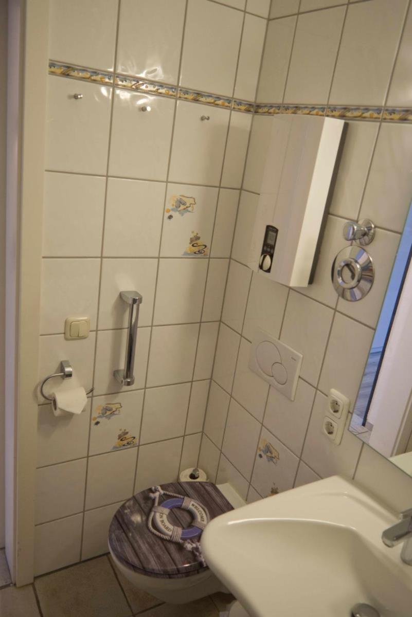 Inselblume 80 - Gemuetliche Ferienwohnung, Blick Auf Die Fehmarnsundbruecke Burgtiefe auf Fehmarn Buitenkant foto