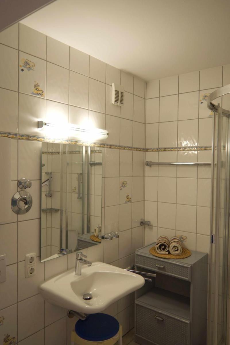 Inselblume 80 - Gemuetliche Ferienwohnung, Blick Auf Die Fehmarnsundbruecke Burgtiefe auf Fehmarn Buitenkant foto